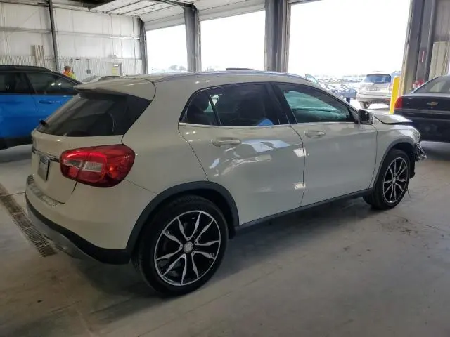 2017 MERCEDES-BENZ GLA 250