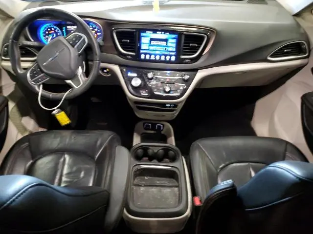 2017 CHRYSLER PACIFICA TOURING L  