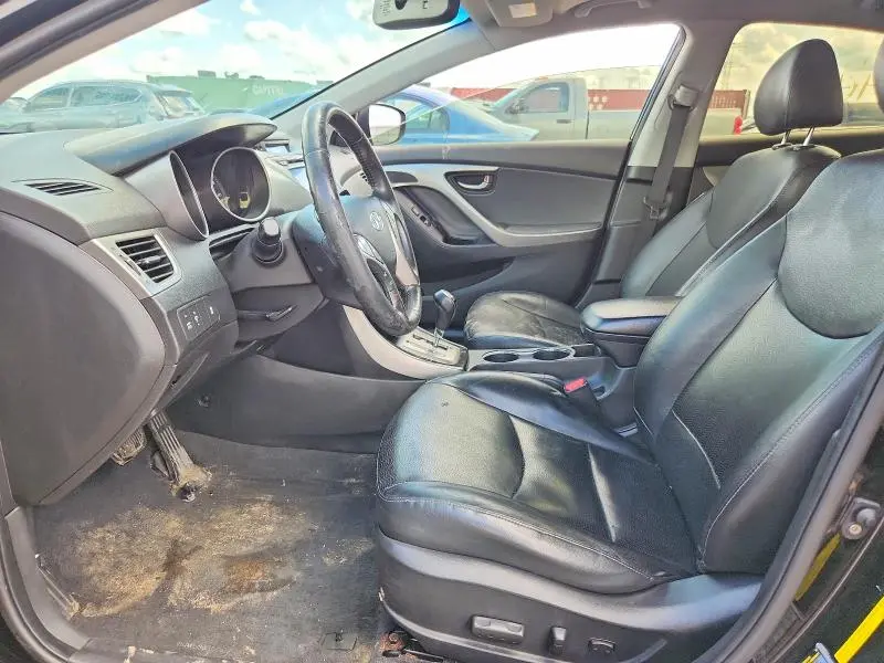 2013 HYUNDAI ELANTRA   