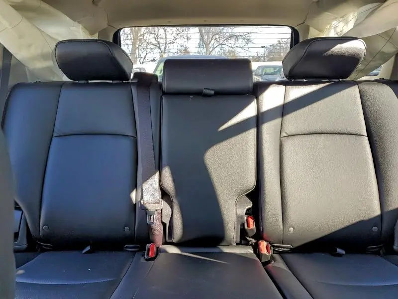 2023 TOYOTA 4RUNNER SE  