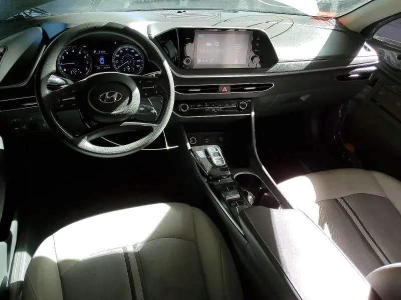2021 HYUNDAI SONATA SE  