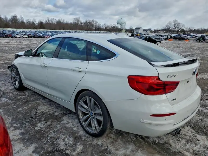 2018 BMW 330 XIGT  
