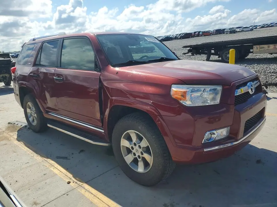 2013 TOYOTA 4RUNNER SR5  