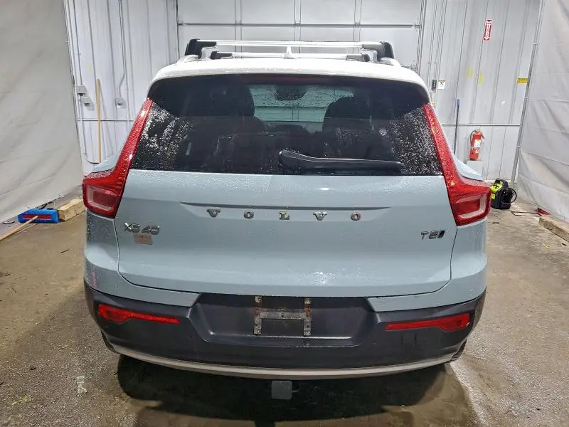 2019 VOLVO XC40 T5 MOMENTUM  