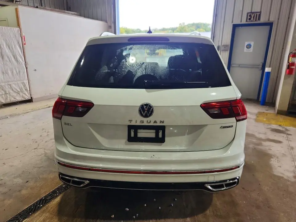 2024 VOLKSWAGEN TIGUAN SEL R-LINE BLACK  