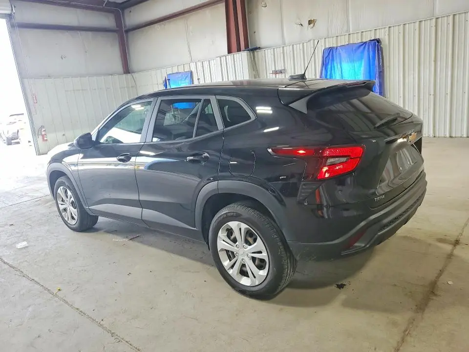 2024 CHEVROLET TRAX LS  