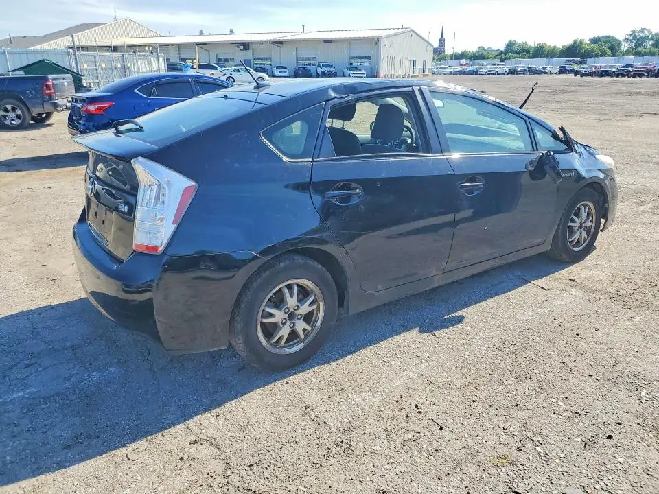 2010 TOYOTA PRIUS II  
