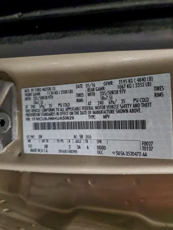 2017 FORD ESCAPE TITANIUM  