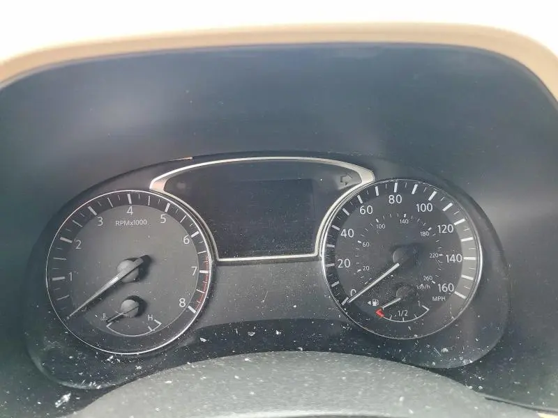 2016 NISSAN PATHFINDER SV  