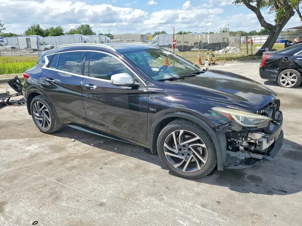 2018 INFINITI QX30 PREMIUM  