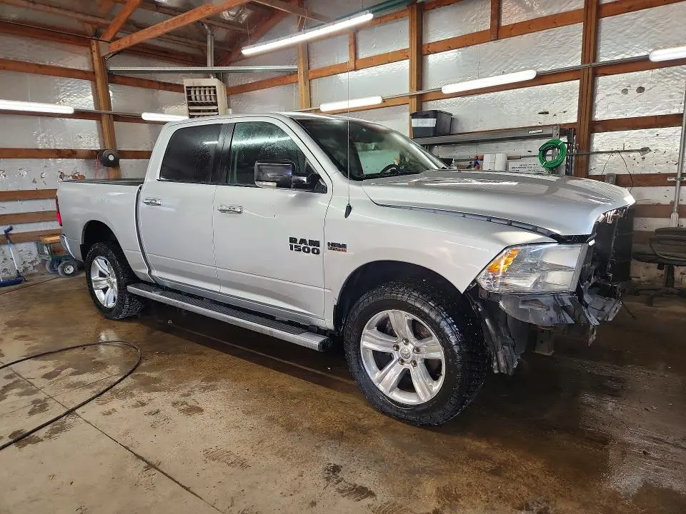 2017 RAM 1500 SLT  