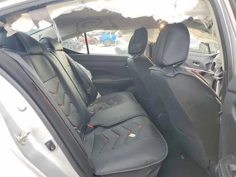 2020 NISSAN VERSA SR  