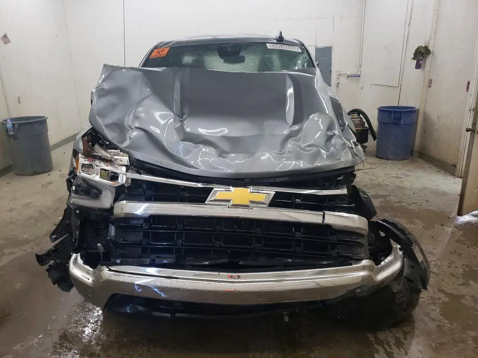2025 CHEVROLET SILVERADO C1500 LT  