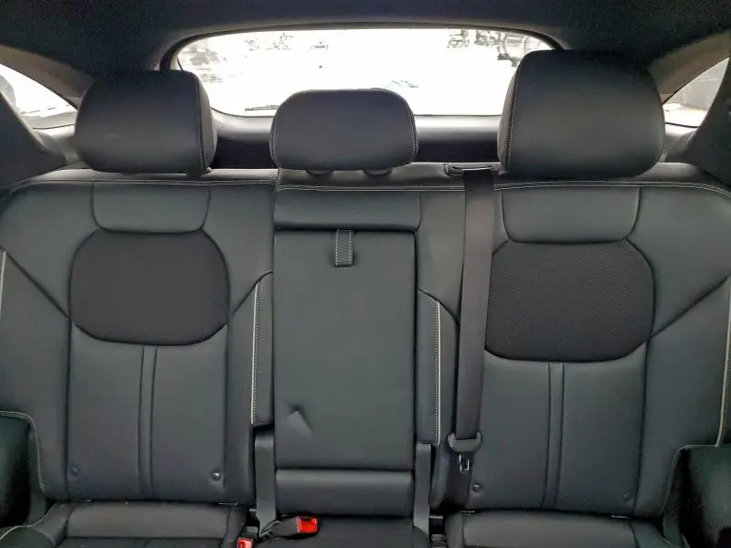 2023 GENESIS GV70 BASE  