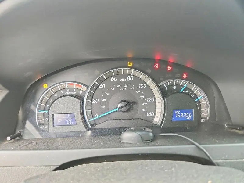 2012 TOYOTA CAMRY SE  