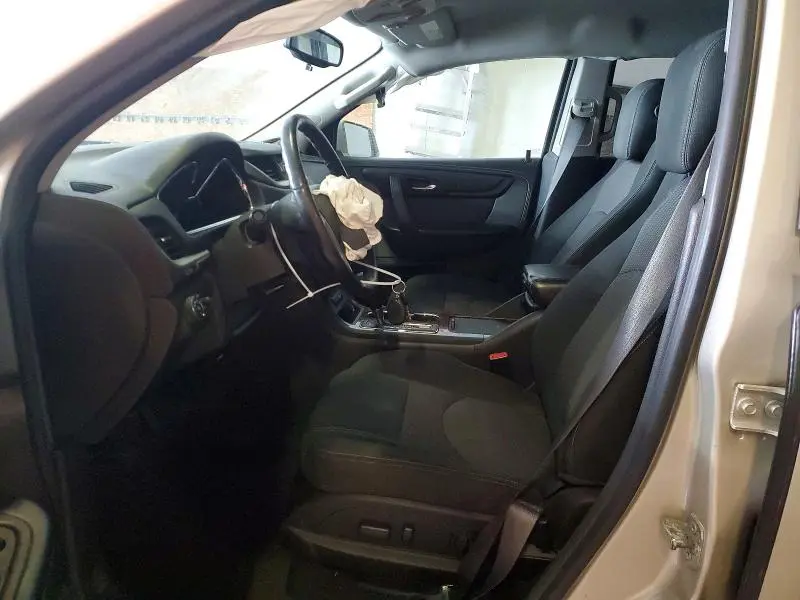 2013 CHEVROLET TRAVERSE LT  