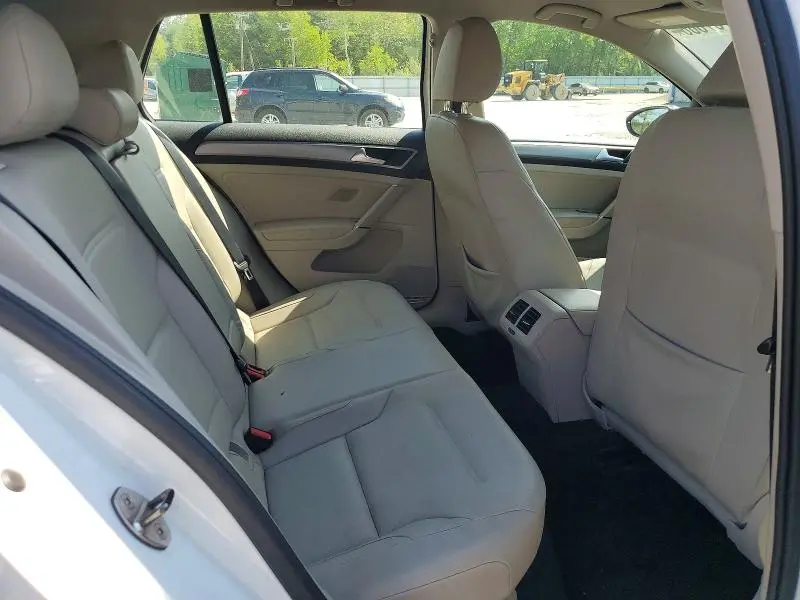 2015 VOLKSWAGEN GOLF   