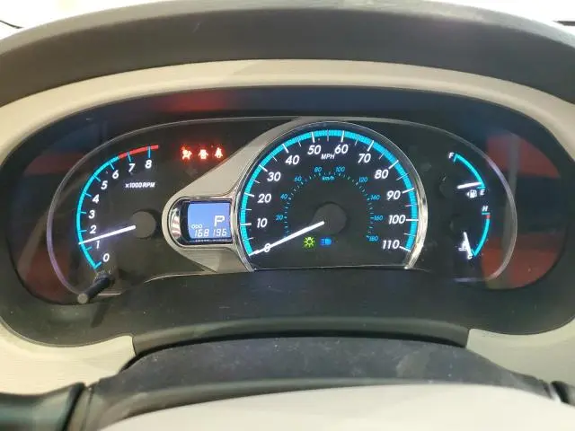 2011 TOYOTA SIENNA XLE  