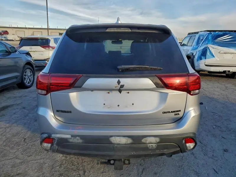 2017 MITSUBISHI OUTLANDER SE  