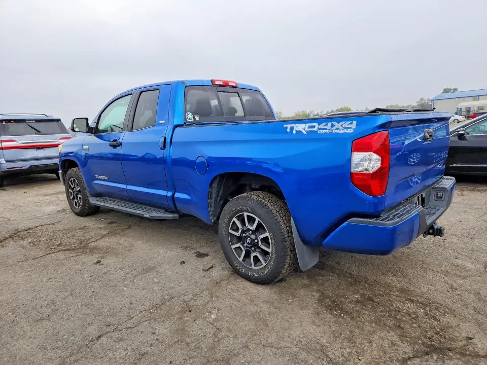 2016 TOYOTA TUNDRA SR5  