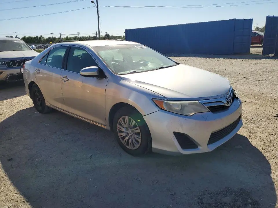 2013 TOYOTA CAMRY LE  