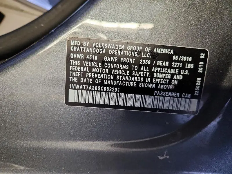 2016 VOLKSWAGEN PASSAT S  