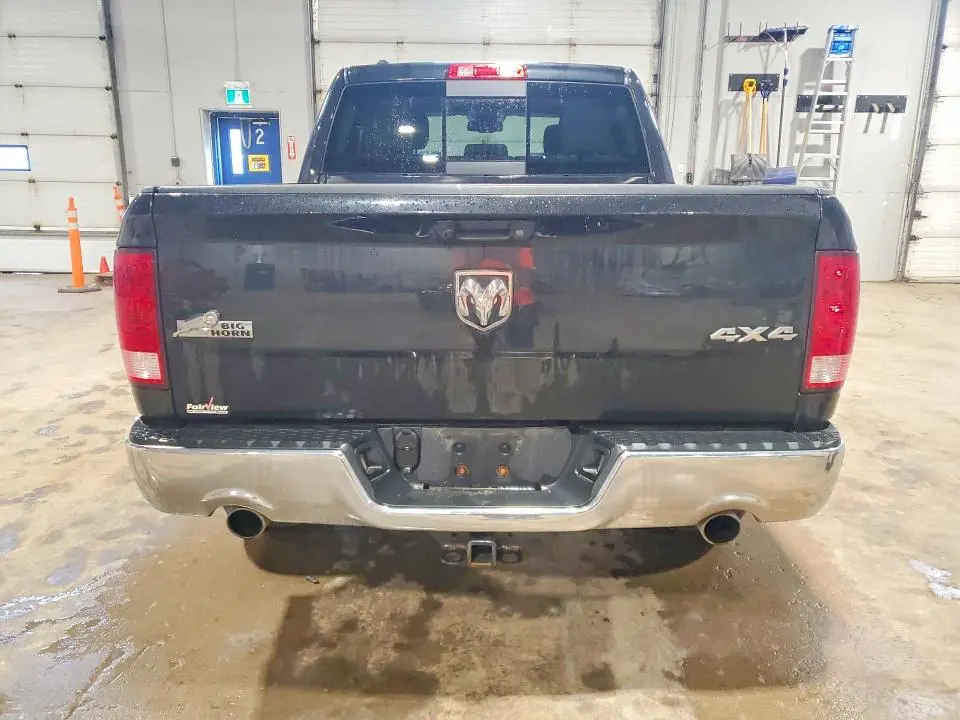 2017 RAM 1500 SLT  