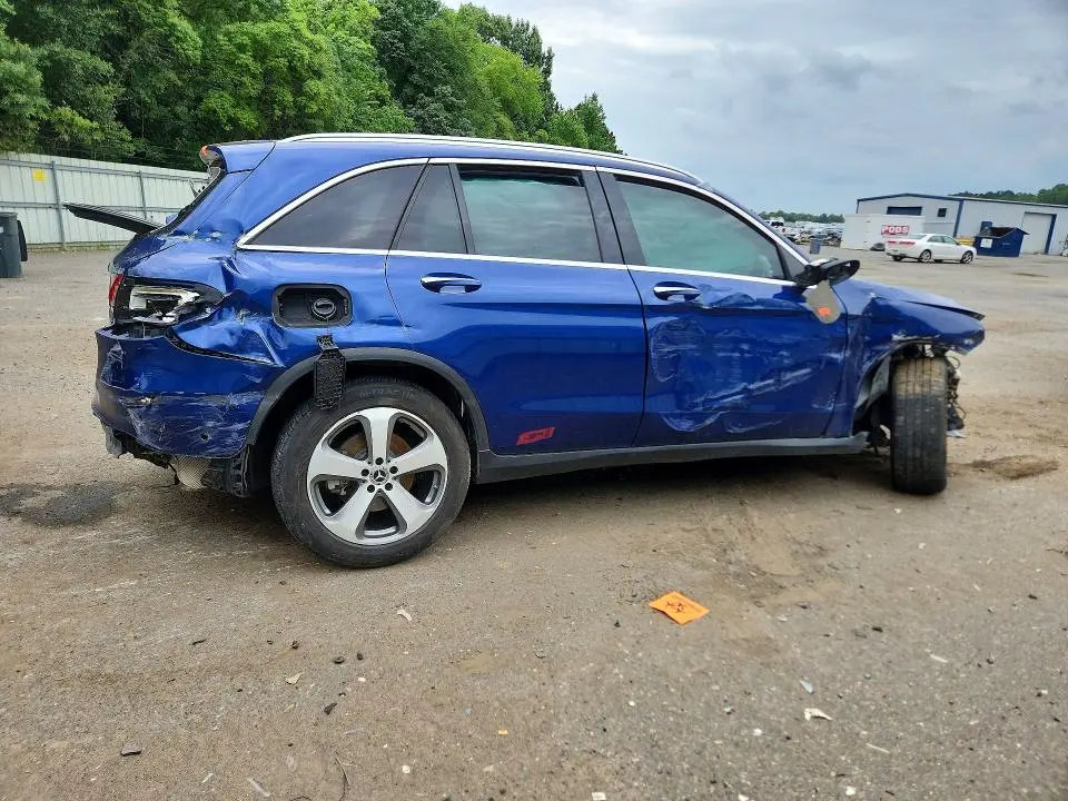 2021 MERCEDES-BENZ GLC 300  