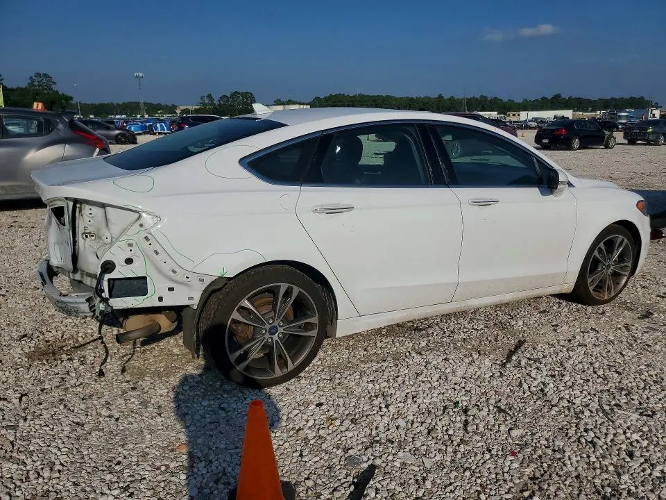 2020 FORD FUSION TITANIUM  