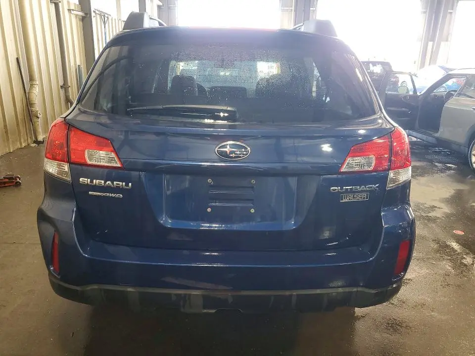 2011 SUBARU OUTBACK 2.5I PREMIUM  