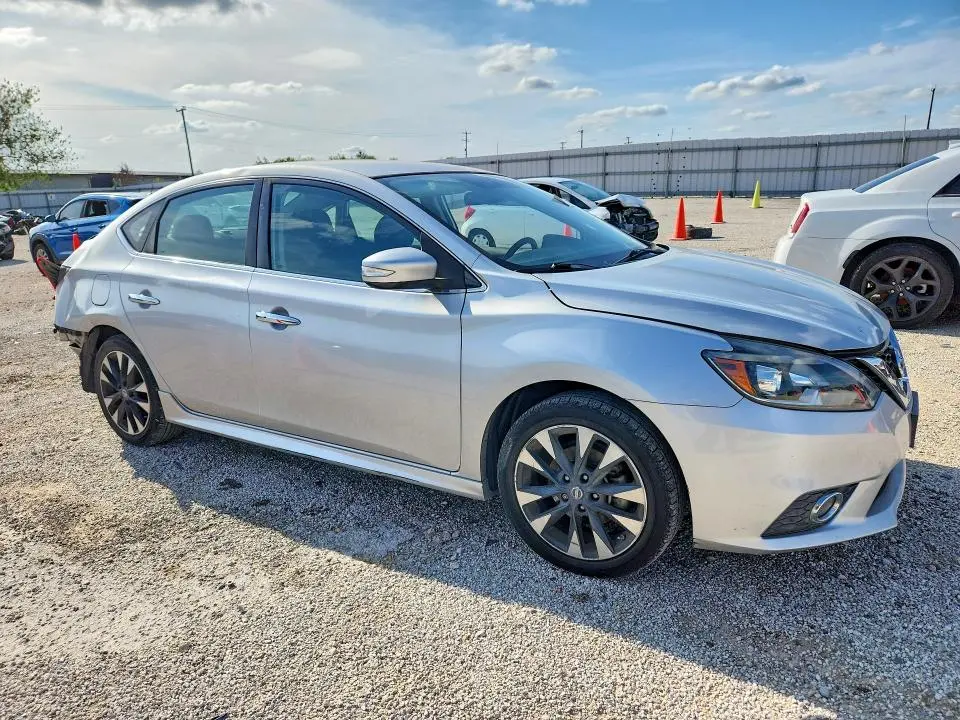 2016 NISSAN SENTRA SR  