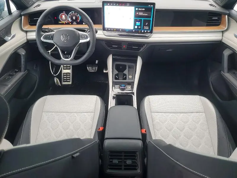2026 VOLKSWAGEN TIGUAN SEL R-LINE TURBO  