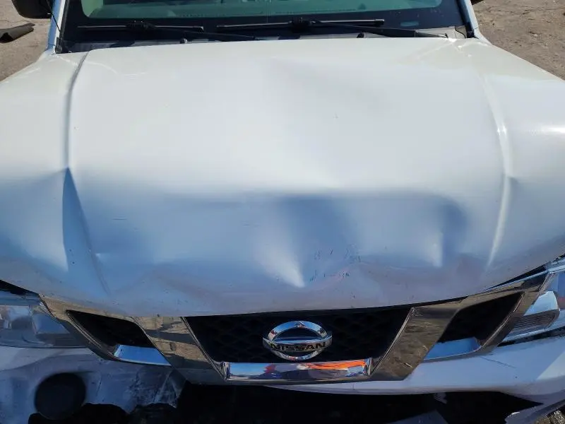 2013 NISSAN FRONTIER S  