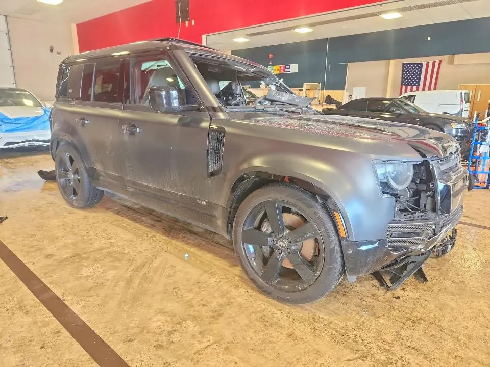 2023 LAND ROVER DEFENDER 110  