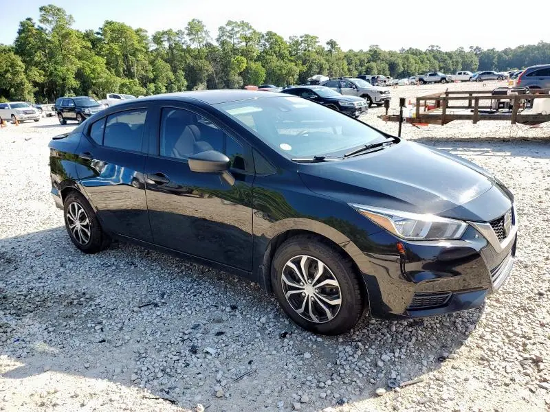 2021 NISSAN VERSA S  