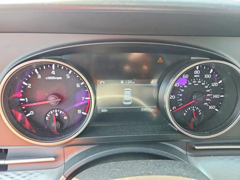 2024 KIA CARNIVAL LX  