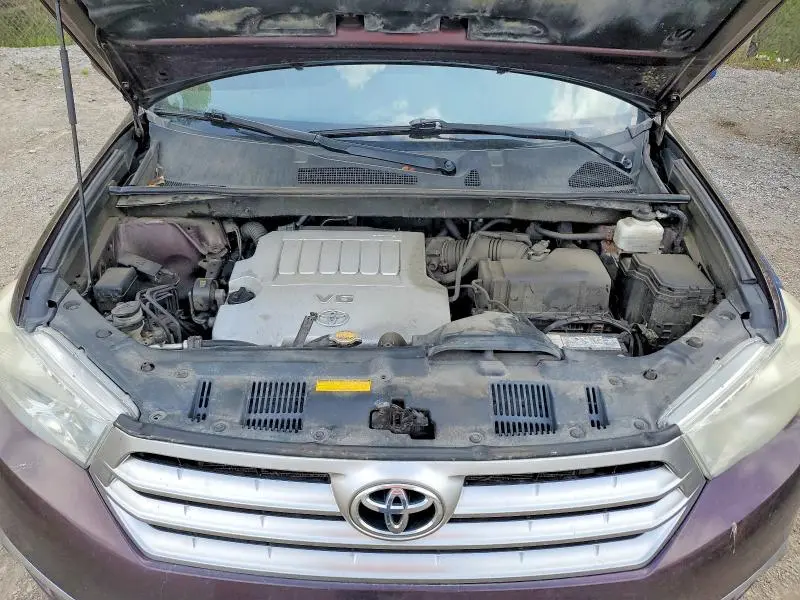 2013 TOYOTA HIGHLANDER BASE  