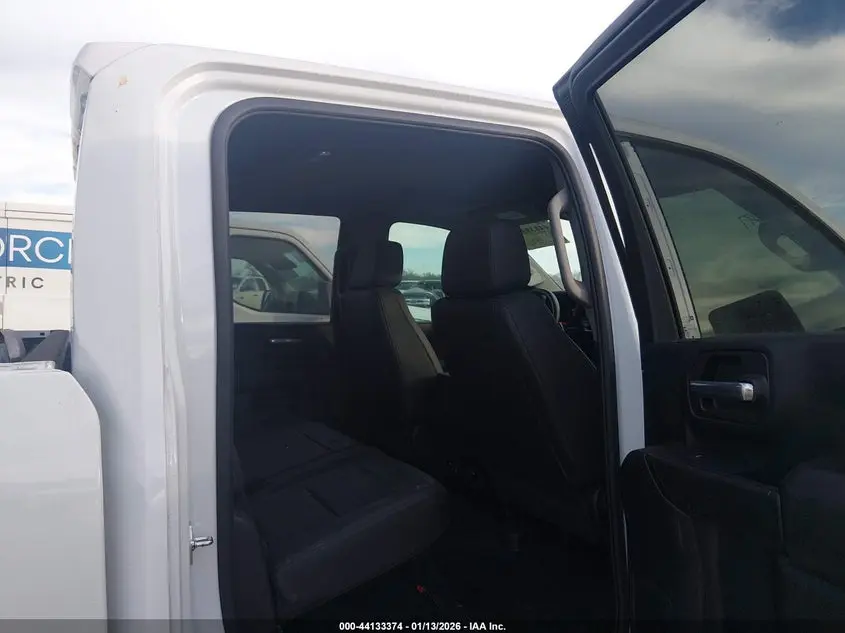 2025 CHEVROLET SILVERADO 2500HD 4WD  STANDARD BED WORK TRUCK