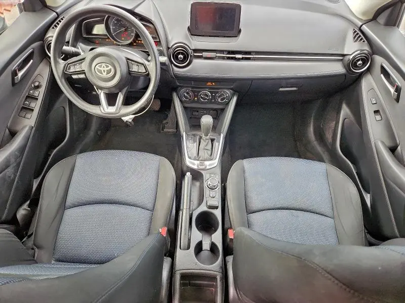 2020 TOYOTA YARIS LE  