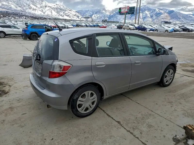 2010 HONDA FIT   