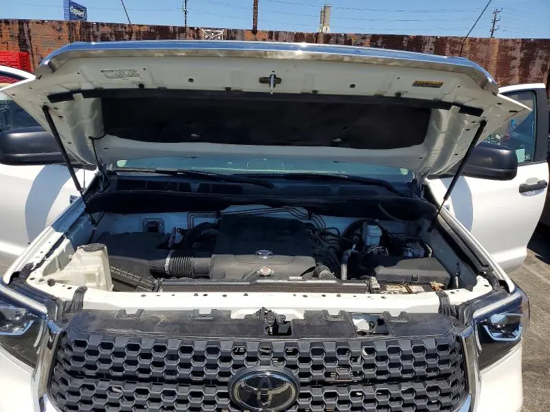 2019 TOYOTA TUNDRA SR5  