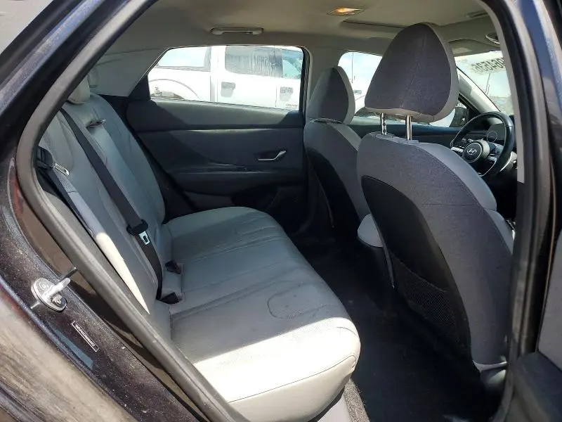 2022 HYUNDAI ELANTRA LIMITED  