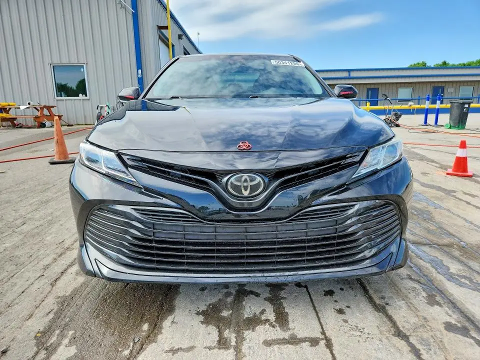 2018 TOYOTA CAMRY LE  