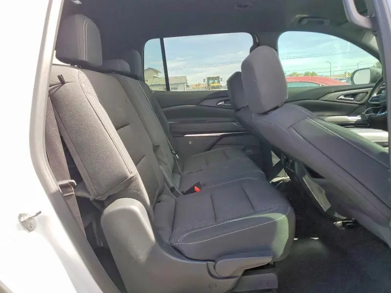 2024 CHEVROLET TRAVERSE LS  
