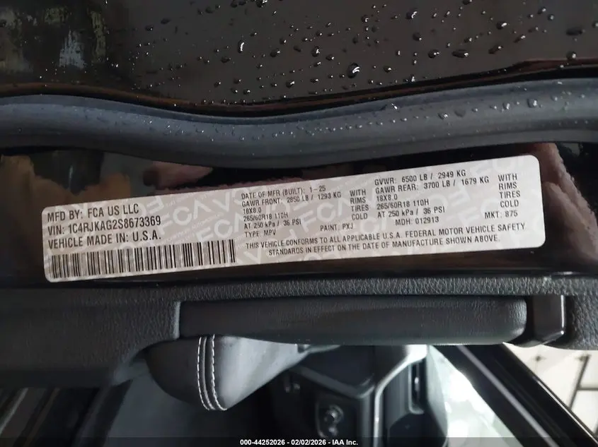 2025 JEEP GRAND CHEROKEE L LAREDO X 4X4