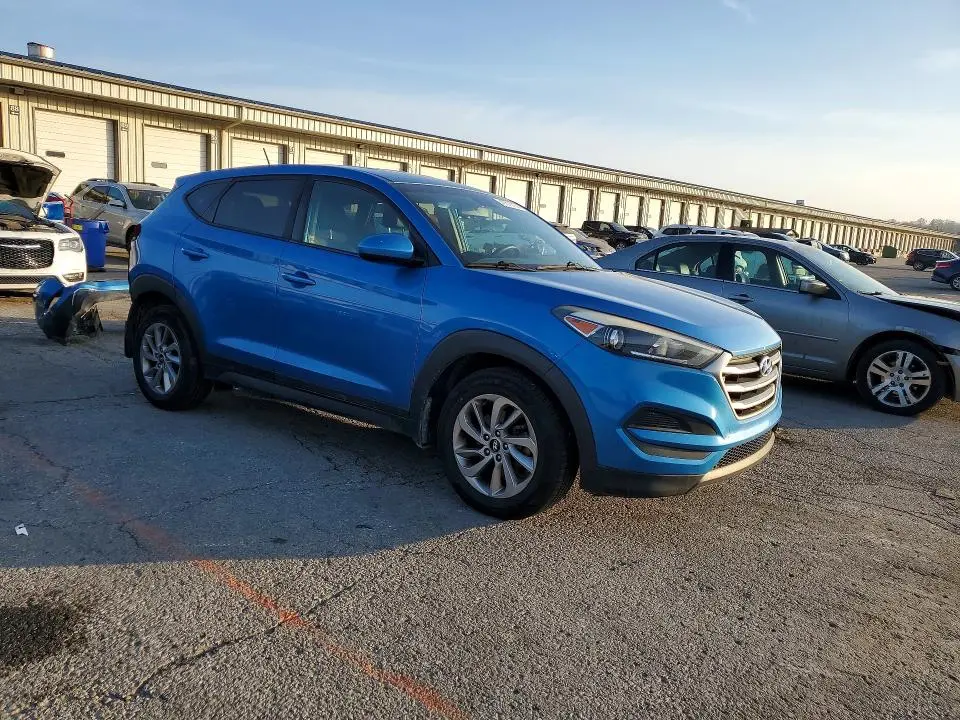 2017 HYUNDAI TUCSON SE  