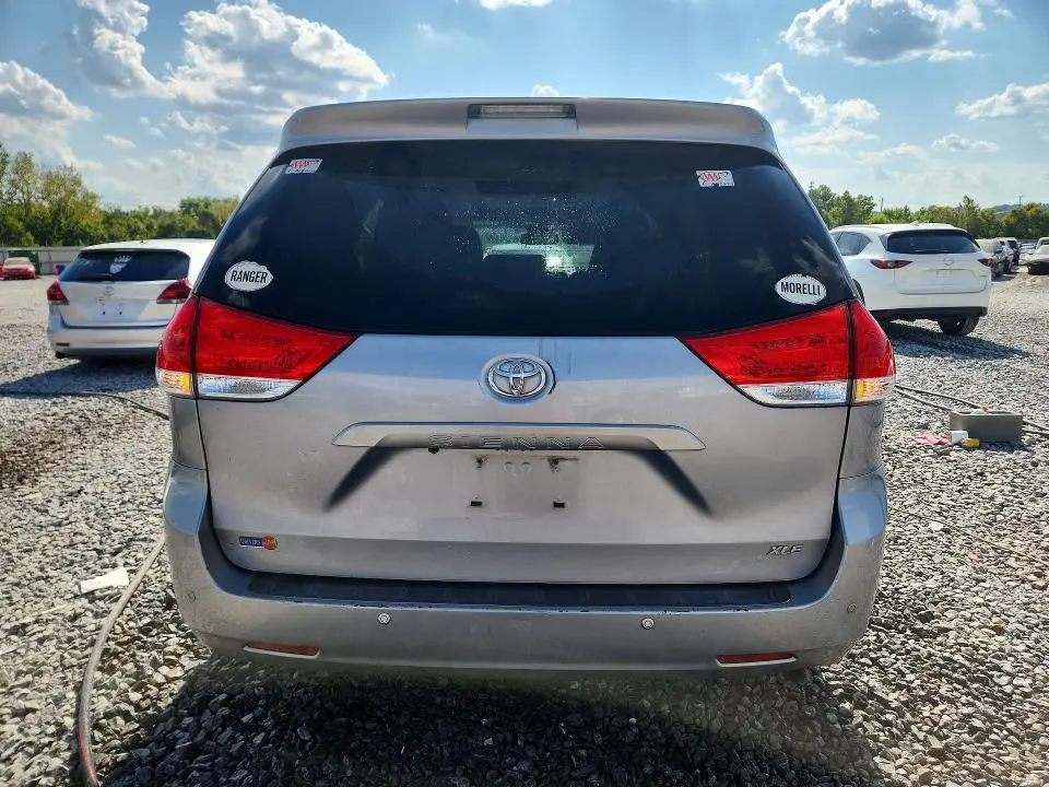 2012 TOYOTA SIENNA XLE 8-PASSENGER  