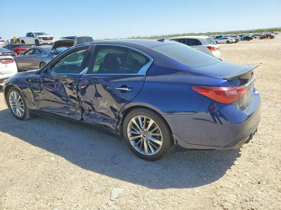 2021 INFINITI Q50 LUXE  