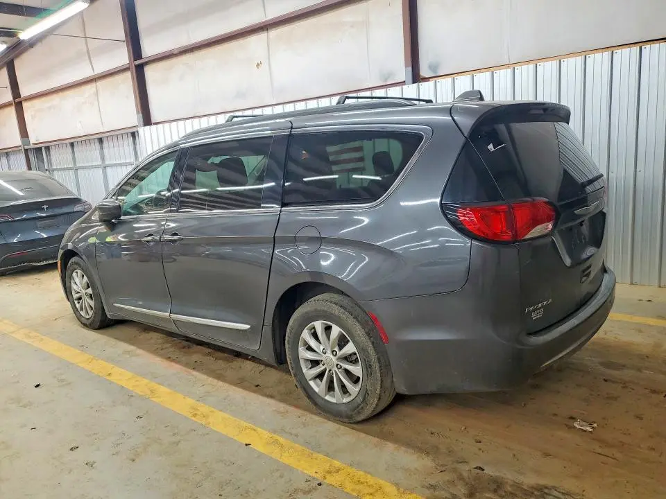 2017 CHRYSLER PACIFICA TOURING L  