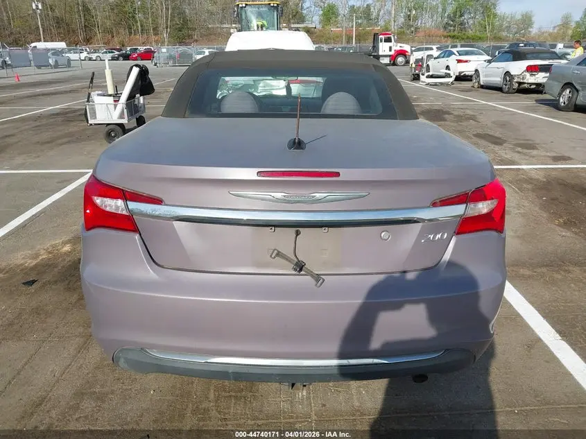 2013 CHRYSLER 200 TOURING